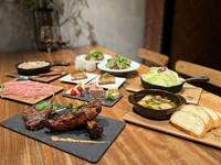 当店の人気料理をお気軽に楽しめるリーズナブルコースをご用意。
当店初めての方にお勧めなコースです！