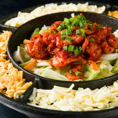 激辛から辛さ控えめまで、好みに合わせて楽しめる