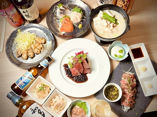 自慢の料理とお酒を心ゆくまでお楽しみ下さい