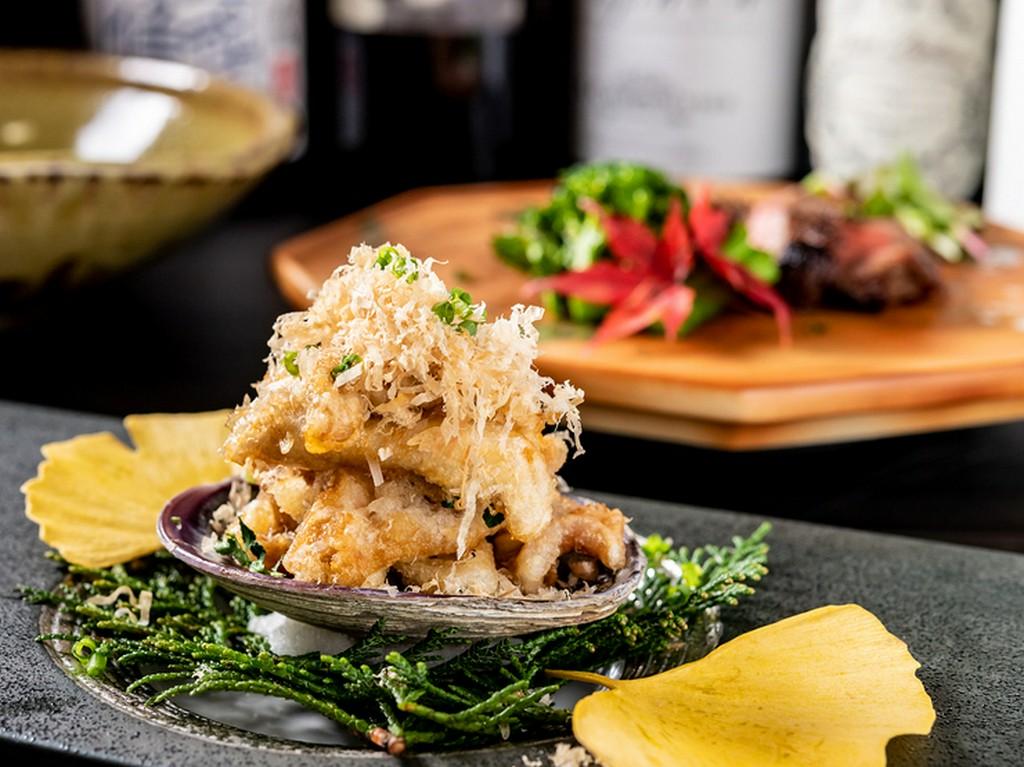 その日選び抜いだ食材で紡ぐ季節のコース