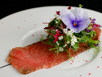 見た目も味わいも華やか！『ブーケ』