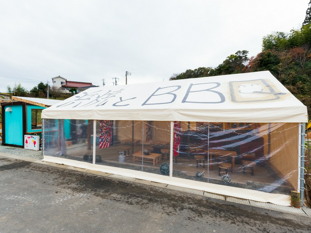 2人でシェアすればもっとおいしい！アウトドア気分を楽しもう