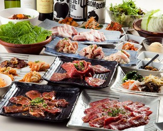 全て2時間飲み放題付『ボリューム満点プラン4500円』