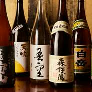 全国各地よりオススメをピックアップした日本酒など、様々な種類のお酒をご用意しております。最大84名まで対応可能。もちろん少人数でのご利用も大歓迎。