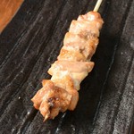 きめ細やかな肉質でジューシーな串の定番！
