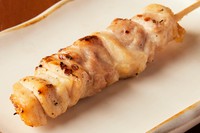 鶏の尻尾の部分でプリプリした弾力が特徴。

