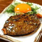 究極の一杯がここに完成。味わい深いとんこつのシンプルな博多ラーメン。