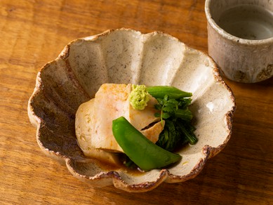 蕎麦つゆで炊いたふんわり食感、やさしい味わいの『あん肝煮』