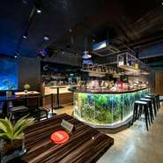 4名×3席ございます