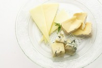 お酒によく合うチーズを盛り合わせ！風味豊かな味わいはアクセントになります！