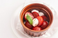 甘みのあるトマトと風味豊かなチーズは、お酒の相性もばっちり！