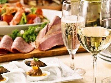 新宿の喧騒を忘れ、大切な方とのひと時をお過ごしください