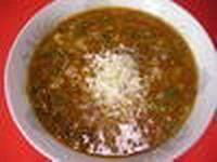 当店、オリジナルの担々麺です。一般的な胡麻たれにひき肉の乗っている麺とは違う担々麺です。