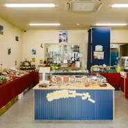 飲食コーナーだけでなく、水産加工品の販売コーナーも充実しているから、お土産もばっちり用意できます。呉市吉浦を訪れたらぜひ足を運んでみたい、大人も子どもも世代を問わず楽しめる「海の駅」です。