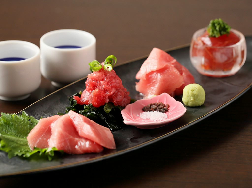 4つの部位を食べくらべ『鮪4種盛り』