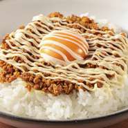 数種類のスパイスを組み合わせたオリジナル『キーマカレー』