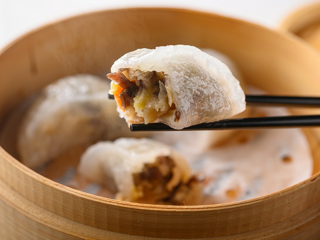 ベジタリアンにうれしい、野菜のみでつくった『野菜蒸し餃子』