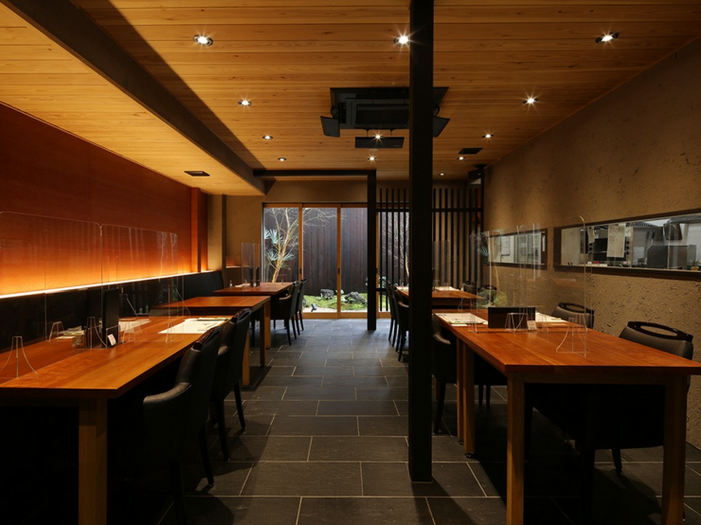 季節を感じさせる上品な設えを愛でる楽しみ