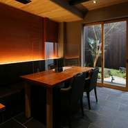 程よい緊張感とくつろぎのバランス。心地よいもてなしを演出