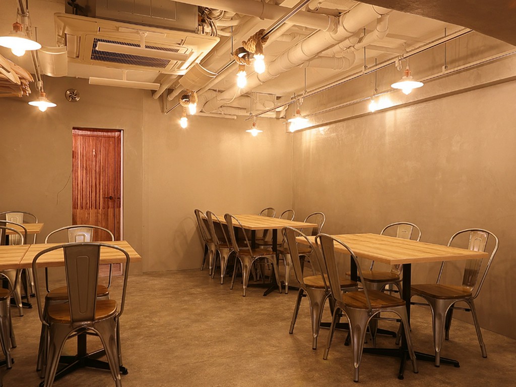 精肉店奥、地下1階に佇む大人の隠れ家