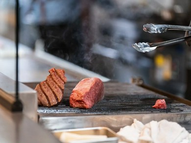 肉屋の奥に隠れ家