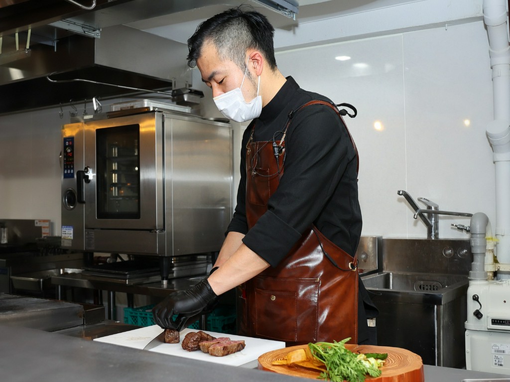 隠れ家的な雰囲気のなか、食を和気藹藹と楽しんでいただきたい