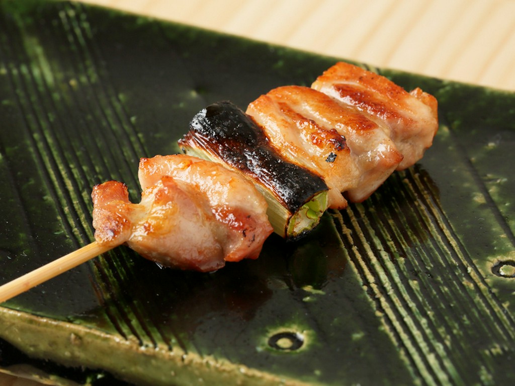 間に挟まれたネギが程良いアクセントの『もも』