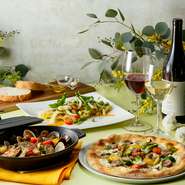 南イタリアのママンの味をルーツにした料理を、ゆとりある空間で楽しめるカフェ＆バー併設のレストラン。お子様向けのプレートメニューも用意されています。