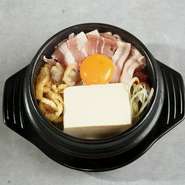 ・豚スンドゥブ
・鶏スンドゥブ
・あさりスンドゥブ
・きのこスンドゥブ