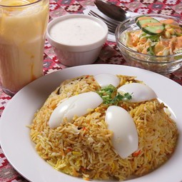 ネパールのビリヤニ　スパイスハーブで調理した『ビリヤニ』1,380円～