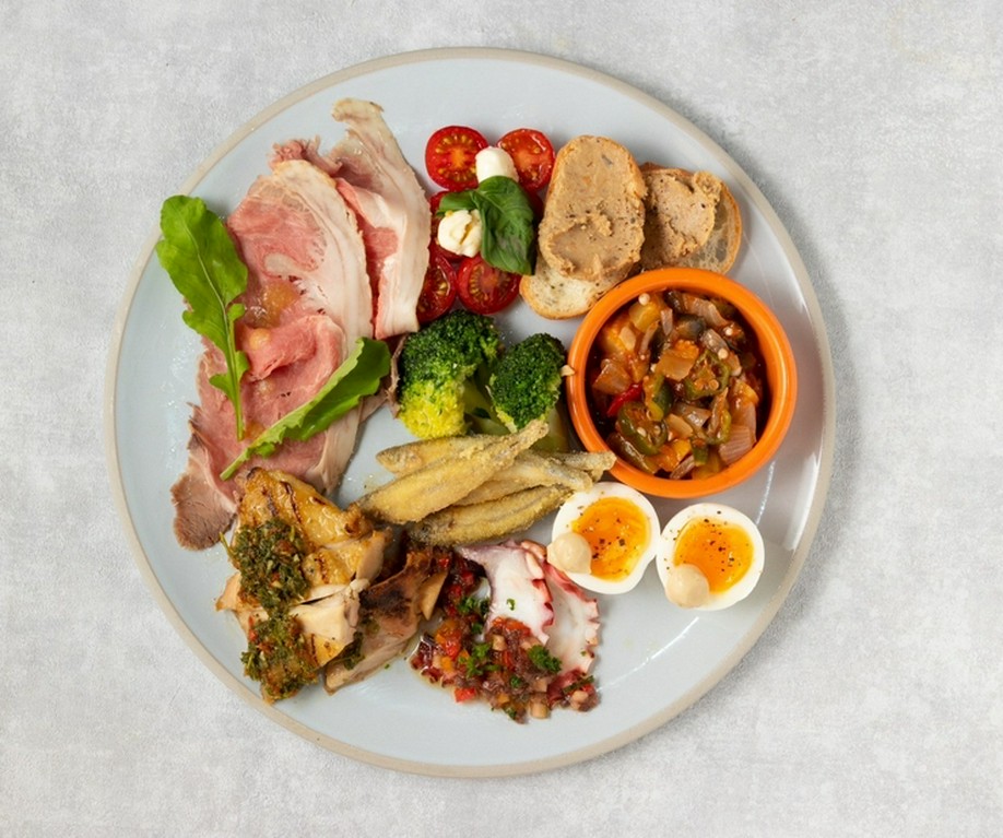 前菜盛り合わせ