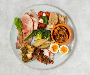 前菜盛り合わせ