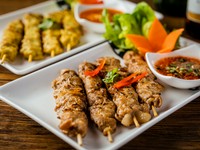 イサーン風豚肉の串焼き4本