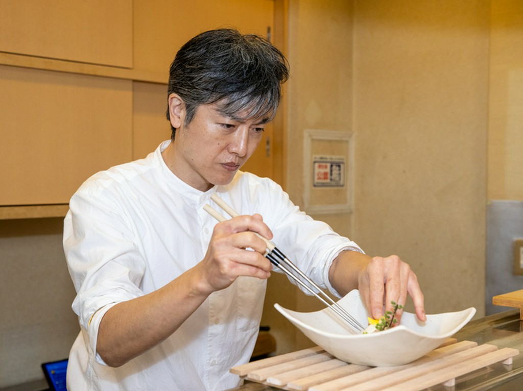 笑顔と温もりと丁寧な接客で、今宵のゲストに応える