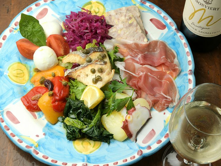 キアッキェローネ風前菜の盛り合わせ 2人前