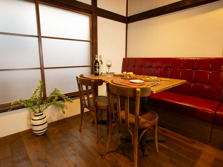 不思議と落ち着け、ゆったりと会話を楽しめる雰囲気