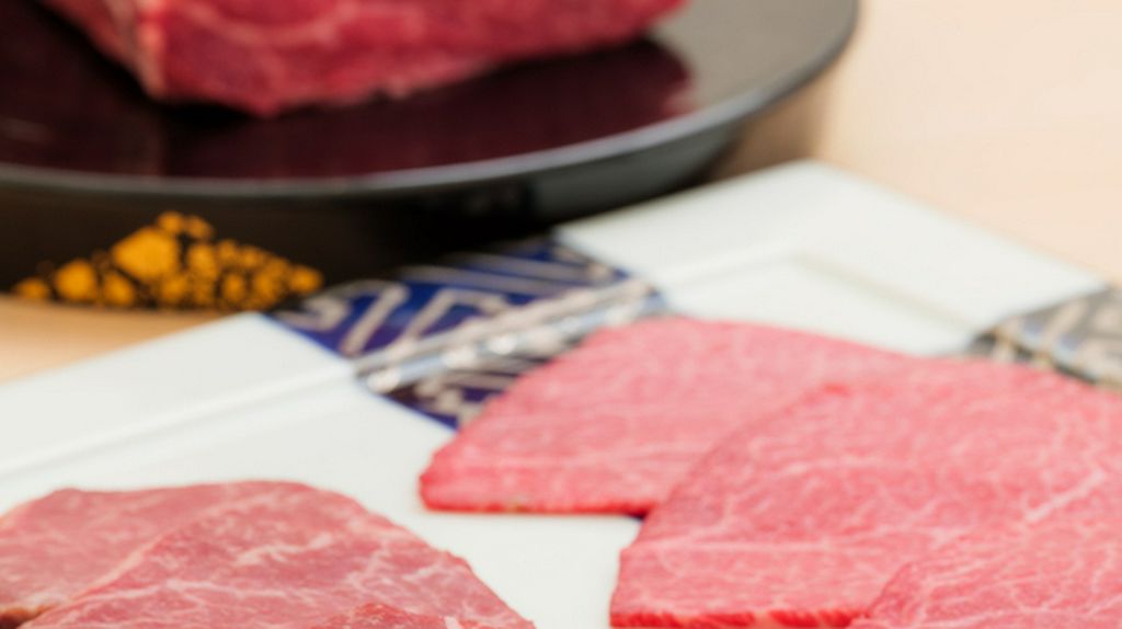 お肉は全てフルアテンド