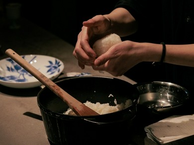 山形県産雪若丸の塩むすび