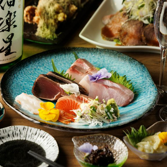 【ウマミ〜その先へ〜】厳選日本酒約40種類 大満足2.5時間飲み放題付き至極の料理コース！

