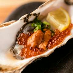 牡蠣のウニいくらのせ