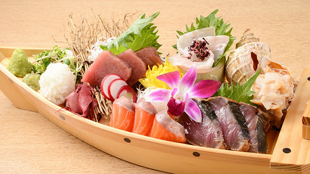 『刺身5点うおまる盛り』が1人前650円！