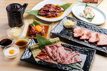 Charcoal grilled meat twist