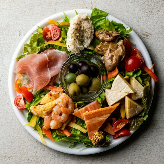 BEER BOMB SPECIAL PLATE(おつまみ5種盛り合わせ)