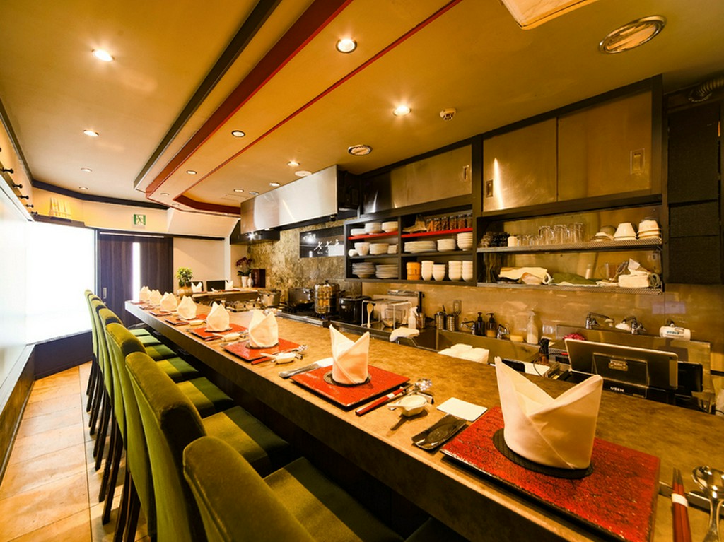 和気あいあいとした雰囲気で憩うビジネスシーンに格好の場所