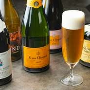 季節の皿は2週間ごとに料理が替わり、何度訪れても飽きない！