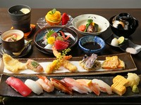 寿司7貫・お造り・天ぷら（4種）・季節の逸品・茶碗蒸し・汁物・デザート