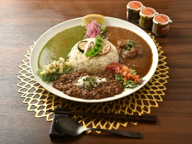欲張りさんにおすすめ『創龍SOURYUカレー3種』