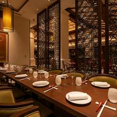 開放的な半個室が設けられており、気軽に利用可能