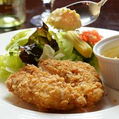 サクサク食感がたまらない『鮮魚のフライ』