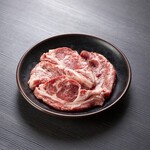 創業当時からこだわる、絶品の肉厚ラム『肩ロース』